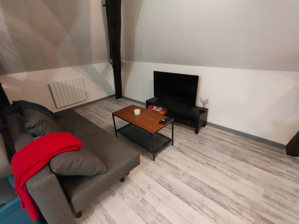 Appartement LA MACHINE Sous Combles Extérieur photo